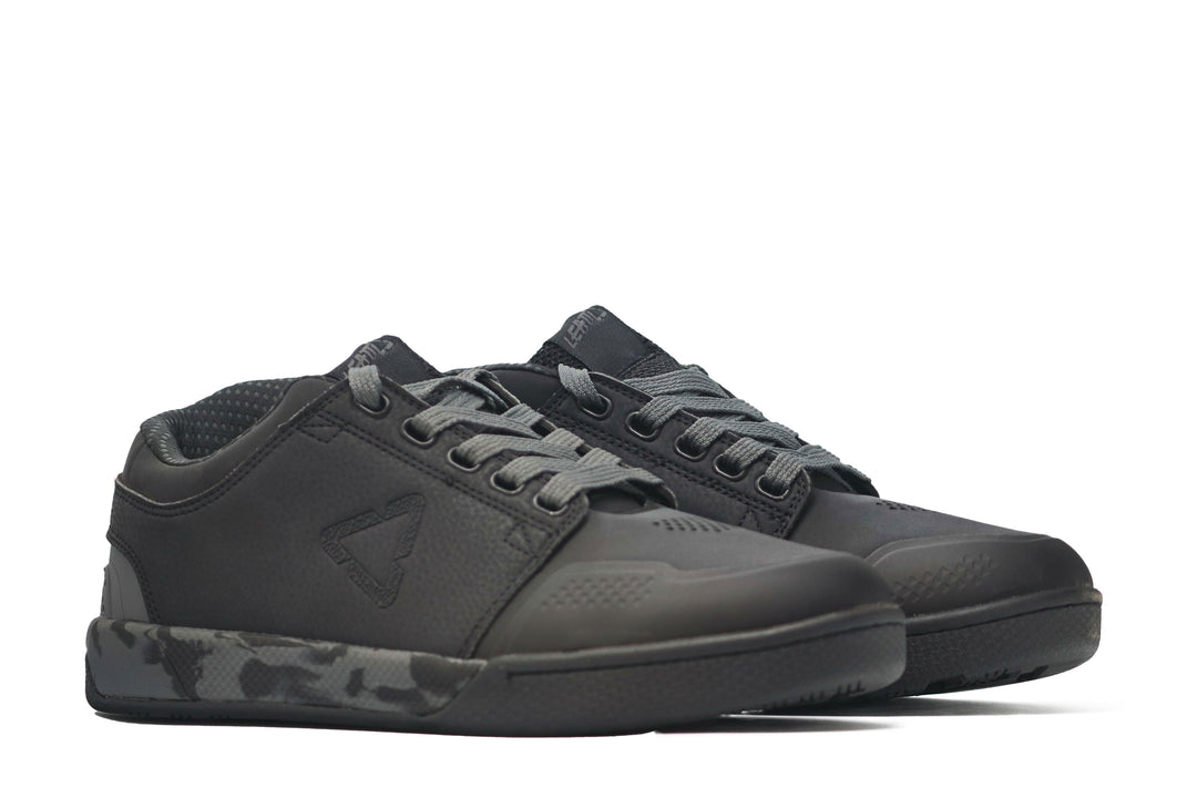 LEATT SHOE 3.0 FLAT BLACK US8